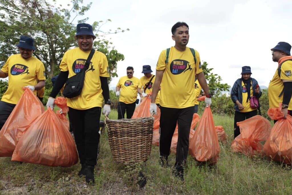 World Cleanup Day volunteers in Penang Island, Malaysia.