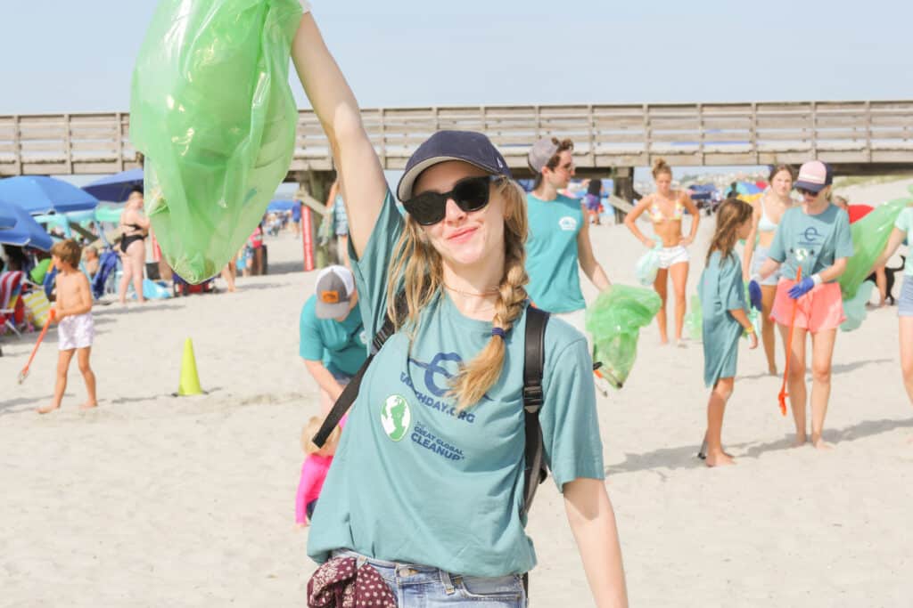 Amanda Seyfried at beach cleanup.